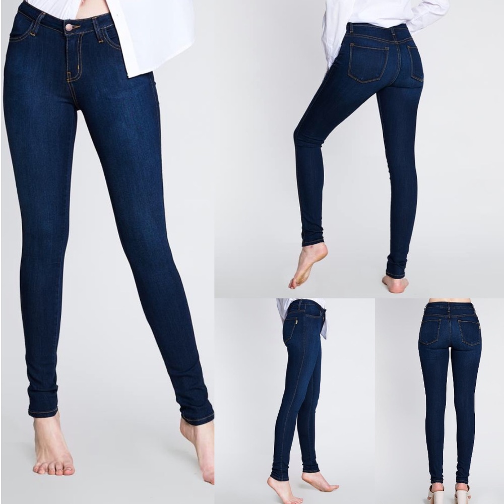 Mid-rise skinny jeans